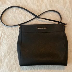Black Michael Kors purse
